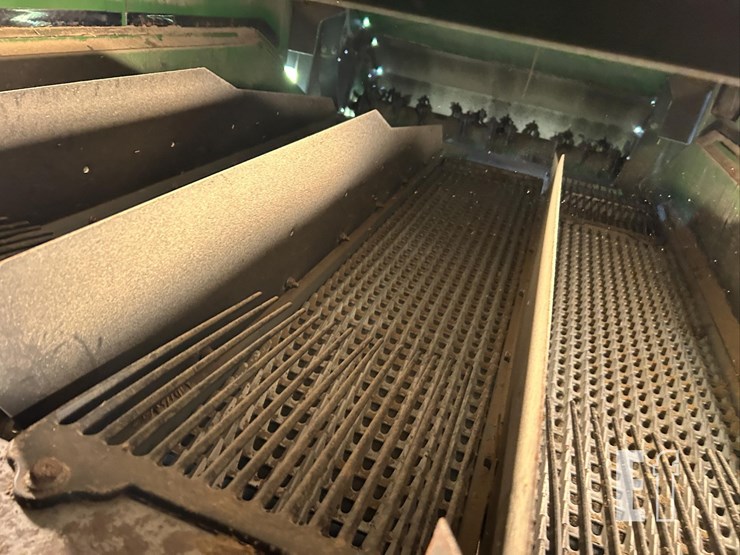 2007-john-deere-9760-sts-image-62