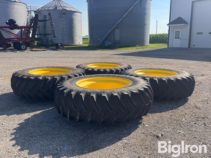 john-deere-2010-image-5