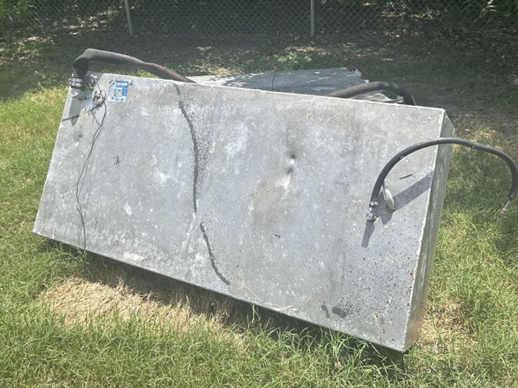 #77-•-(2)-afp-aluminum-boat-fuel-tanks---87-gallons-each-image-4