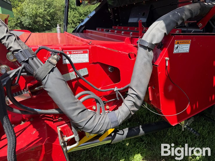 2012-case-ih-6088-image-15