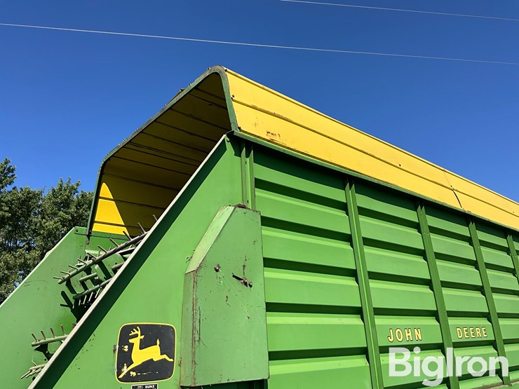 john-deere-716-image-9
