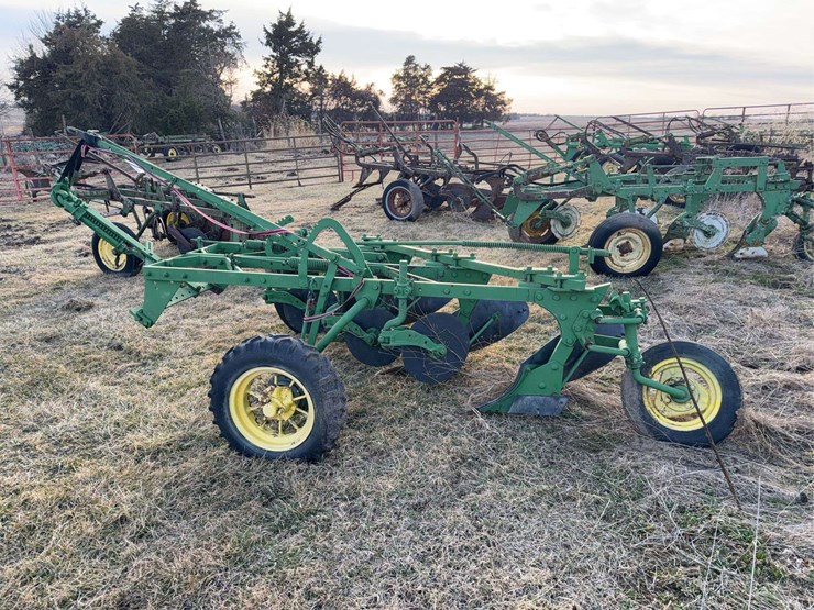 john-deere-8-image-6
