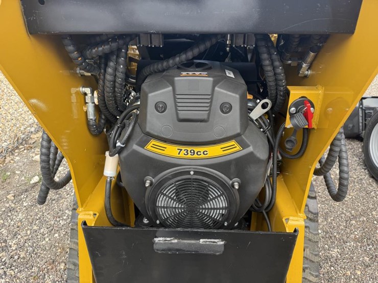 #5-•-mini-skid-steer-tracked-loader---gas-mx-crt23-image-8