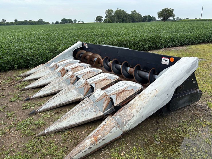 2003-gleaner-r65-image-43
