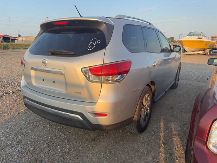 2016-nissan-pathfinder-image-7