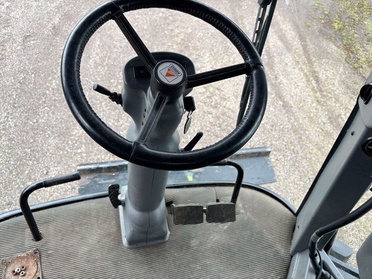 2003-gleaner-r65-image-22