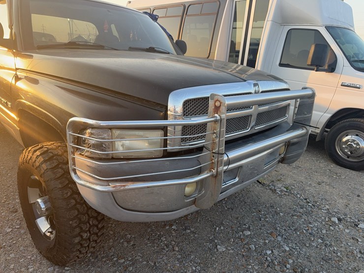 2001-dodge-ram-2500-image-4