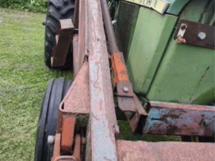 john-deere-4010-image-13