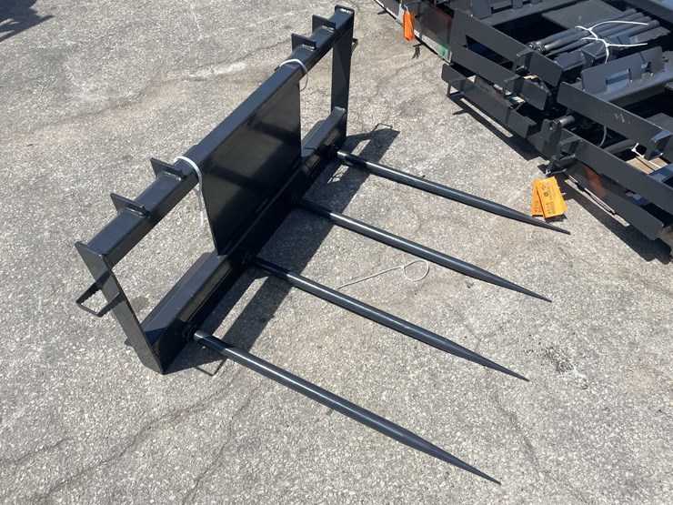 #8326-•-unused-2026-jct-skid-steer-bale-spear-(o2)-image-2