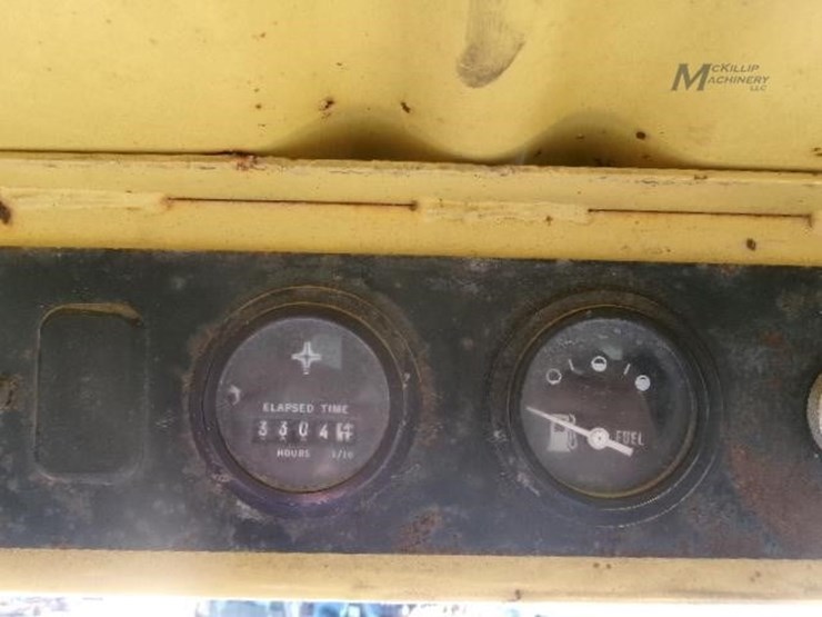 new-holland-l555-image-16