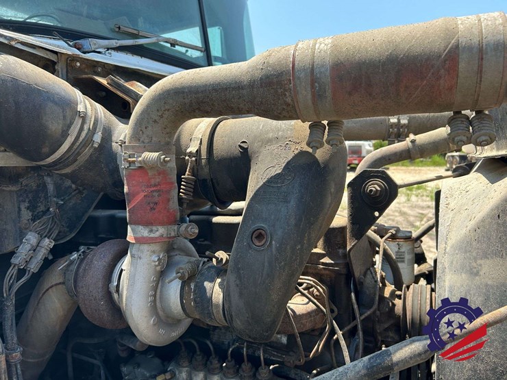 1988-mack-dm690s-image-60