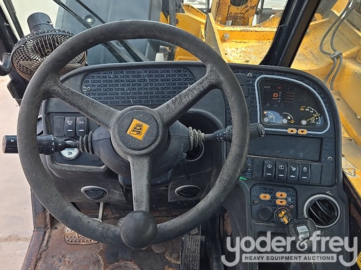 2017-jcb-510-56-image-53