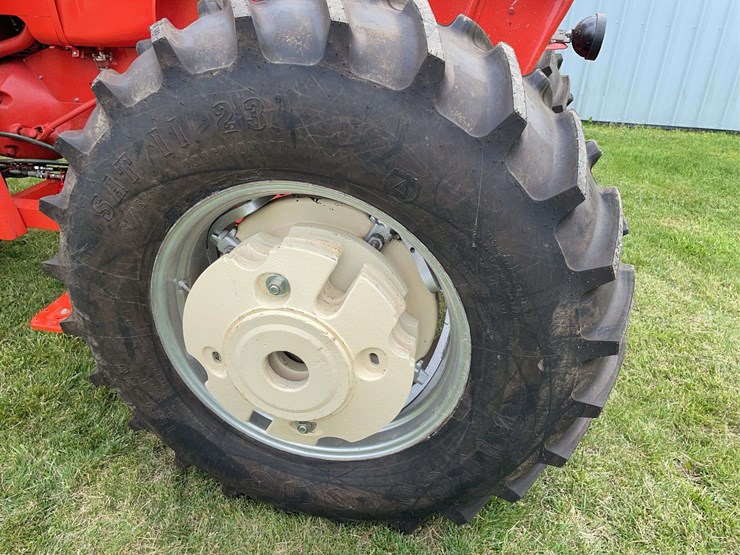1963-allis-chalmers-d-17-series-iii-image-32