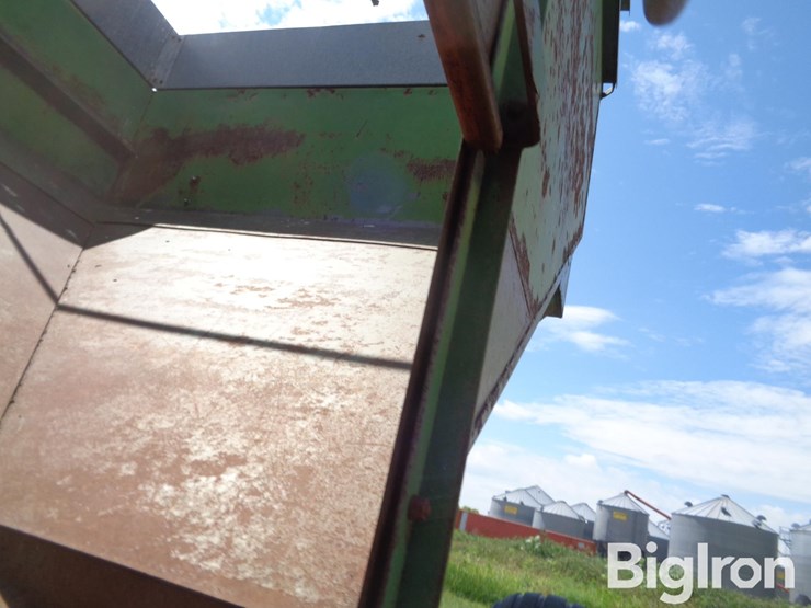 dakon-side-dump-gravity-wagon-image-18