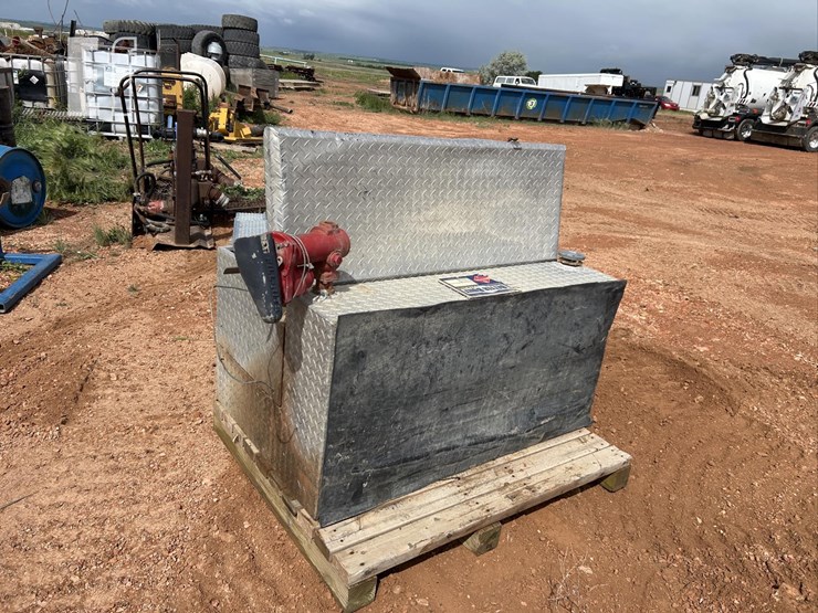 fuel-tank-w/toolbox-6370-image-3