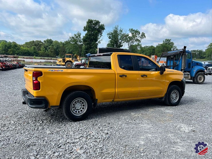 2021-chevrolet-silverado-1500-image-4