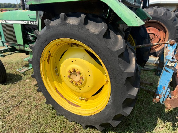 1981-john-deere-1640-image-7
