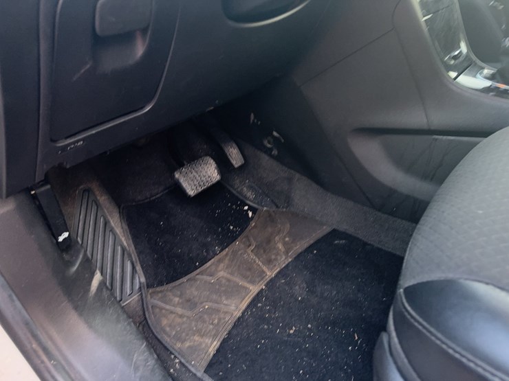 2017-buick-encore-image-25