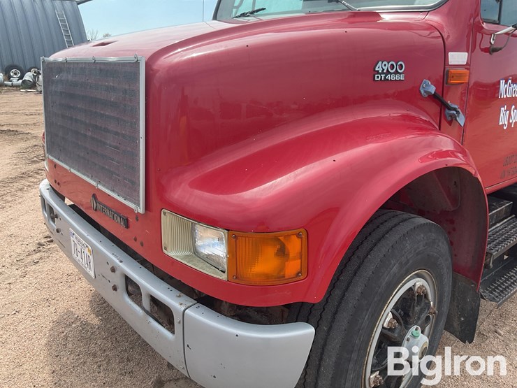 2000-international-4900-image-11