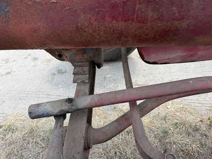 mccormick-deering-w6-standard-tractor-image-19