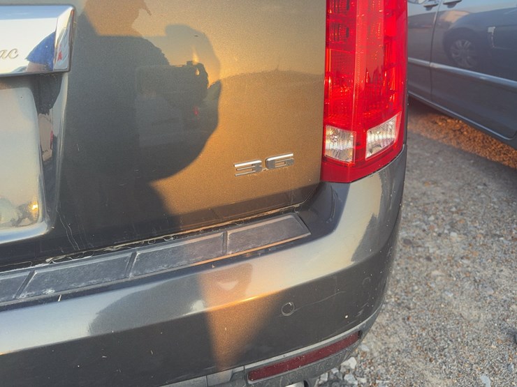 2012-cadillac-srx-image-9
