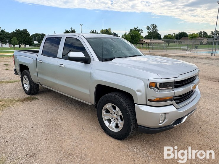 2018-chevrolet-silverado-1500-z71-image-3