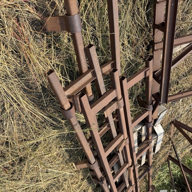R&G FOLDING HAY SIDES