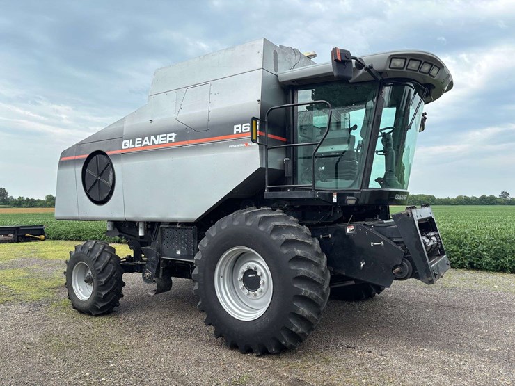 2003-gleaner-r65-image-1