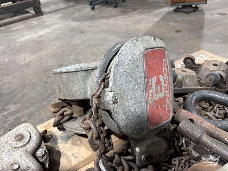 pallet-of-miscellaneous-small-equipment-image-6