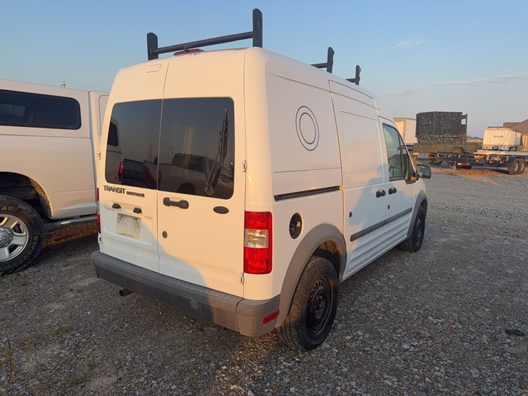 2010-ford-transit-connect-image-9