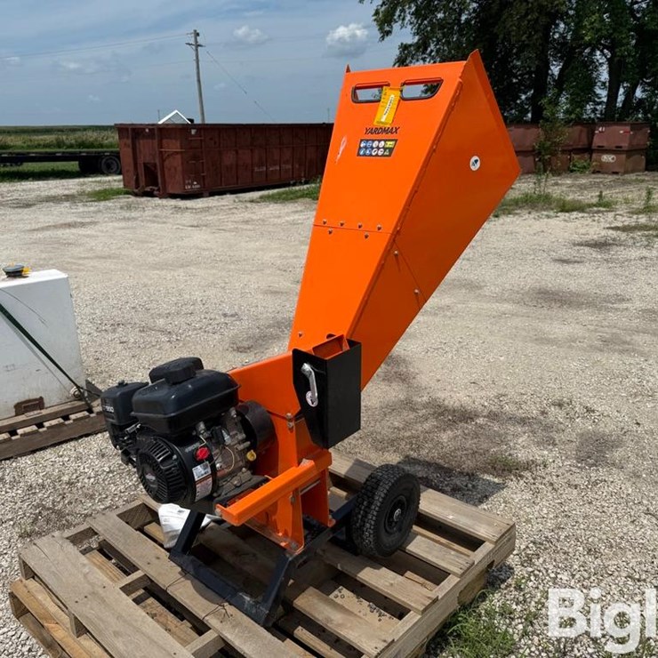LandMax Wood Chipper