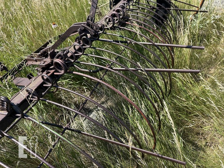john-deere-dump-day-rake-6972-image-8