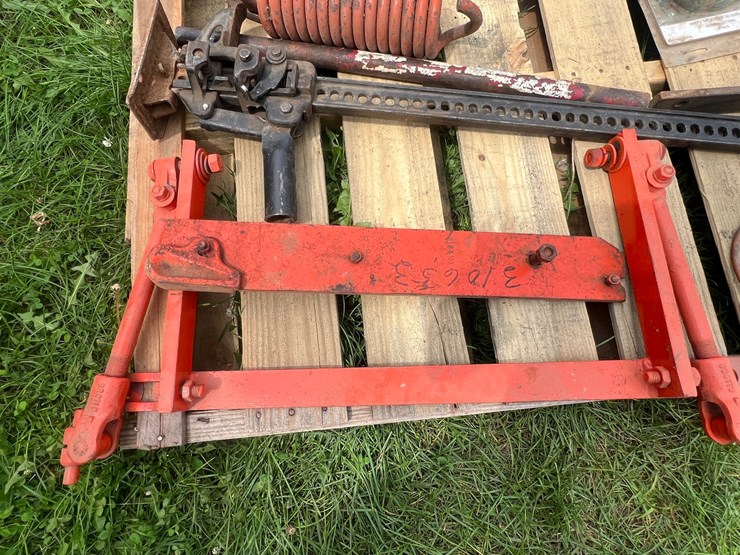 #9571-•-misc.-allis-chalmers-parts-image-6