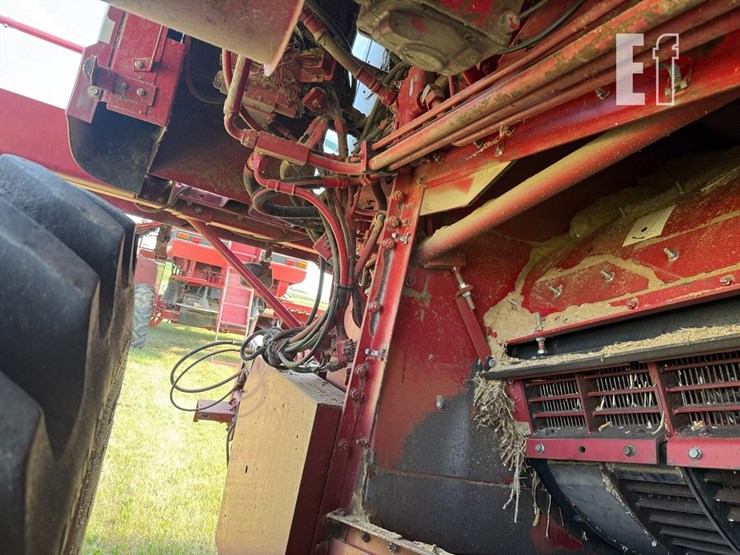 1997-case-ih-2188-image-32
