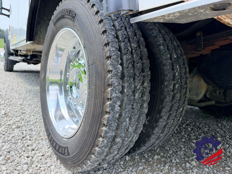 2019-ford-f550-xl-image-14