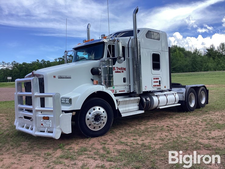 2011-kenworth-t800-image-9