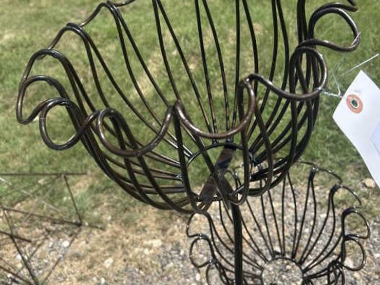 #158-•-metal-art---(3)-flower-pot-stand-image-6
