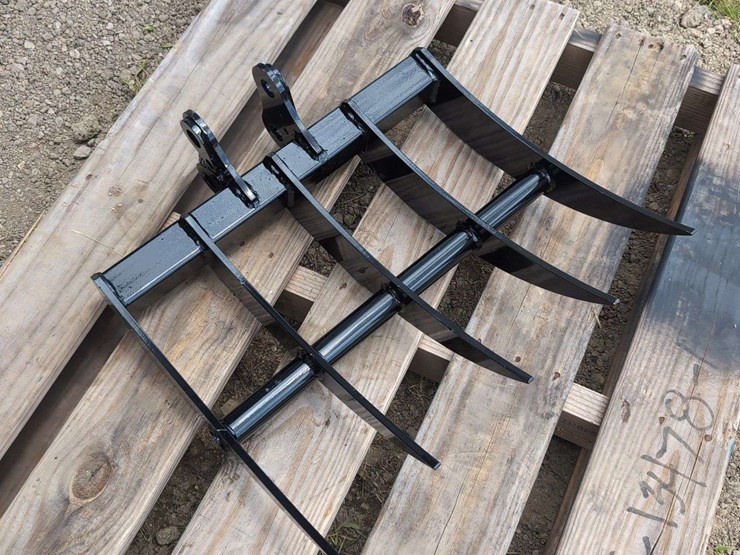 22"-mini-excavator-rake-image-1