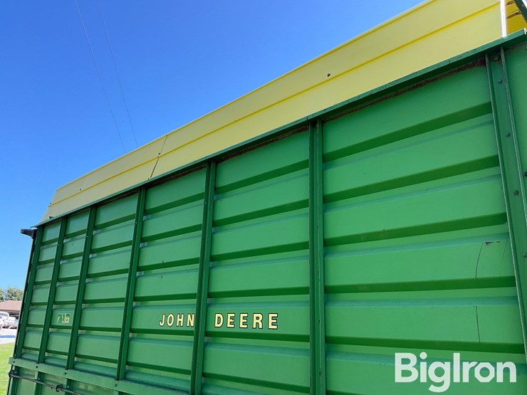 john-deere-716-image-18