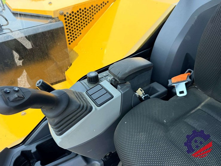 2019-caterpillar-308-cr-image-81