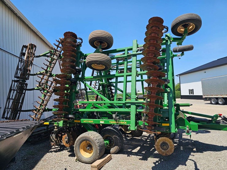 2021-great-plains-30ft-terramax-vt-image-3