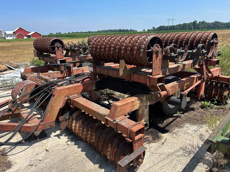 case-ih-415-image-2