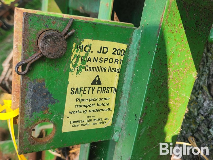 john-deere-200-image-17