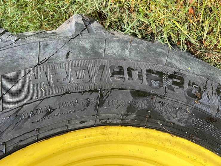 john-deere-7230r-image-21