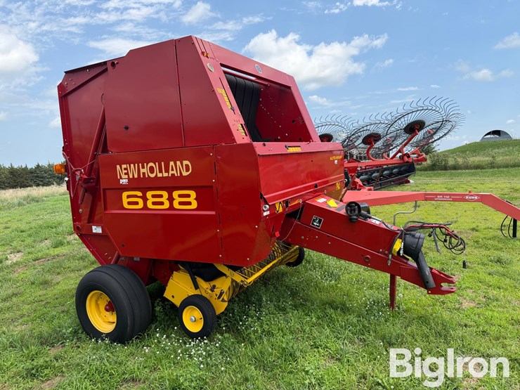 2002-new-holland-688-image-3
