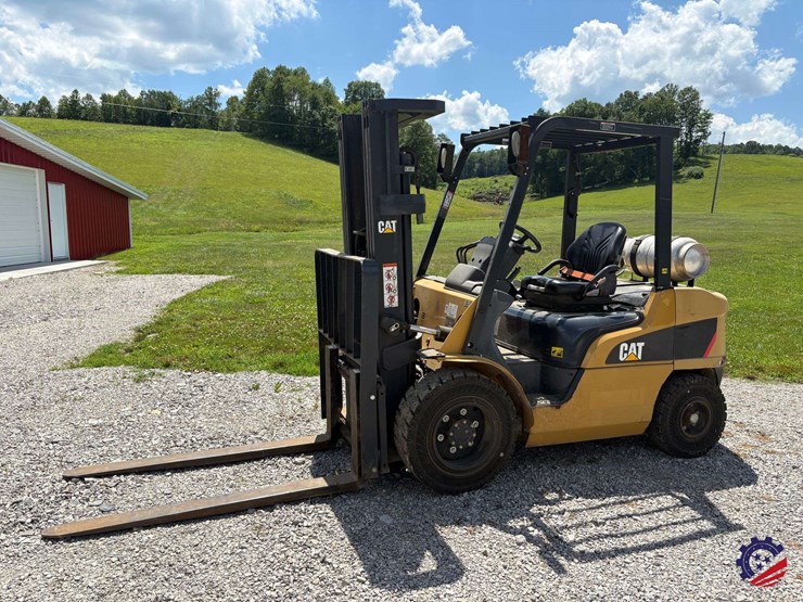 caterpillar-gp30n-image-1