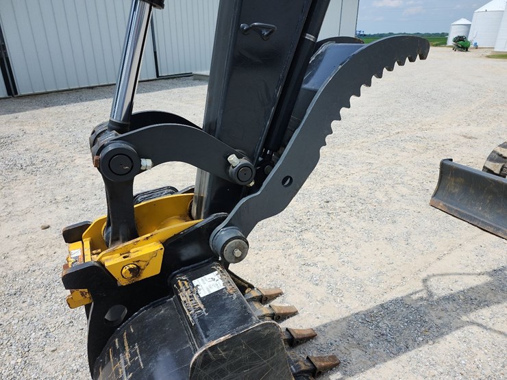 2022-deere-60g-image-15