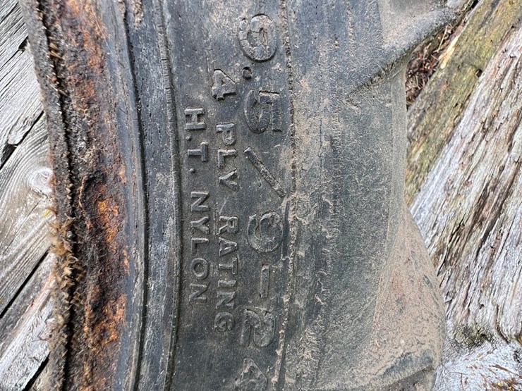 #9949-•-(1)-bridgestone-tire-image-3
