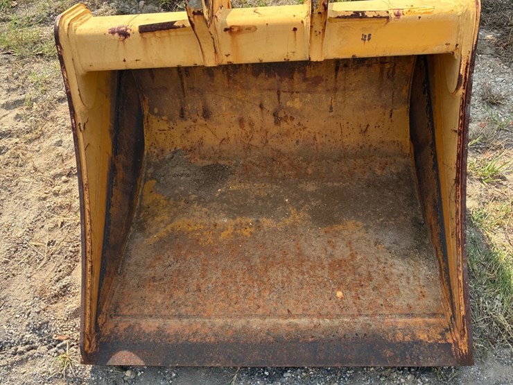#2421-•-ditching-bucket-image-1