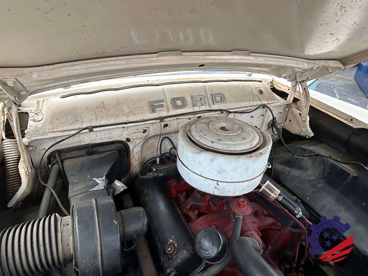 1955-ford-fairlane-club-sedan-image-49